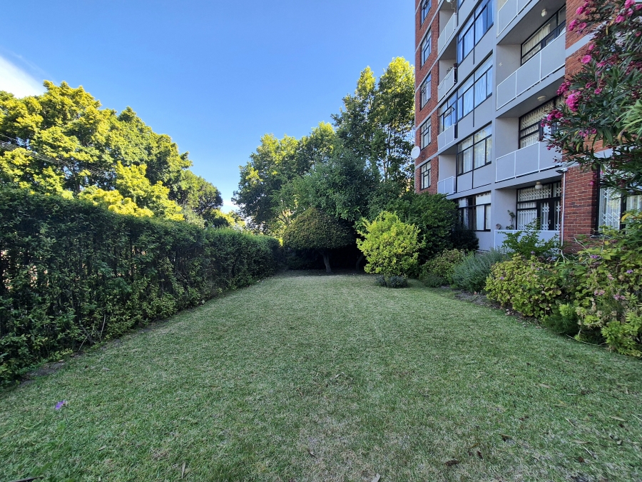 1 Bedroom Property for Sale in Wynberg Upper Western Cape